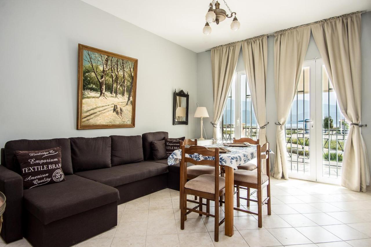 Xenia Ionis Luxury Apartments Lixouri Ngoại thất bức ảnh