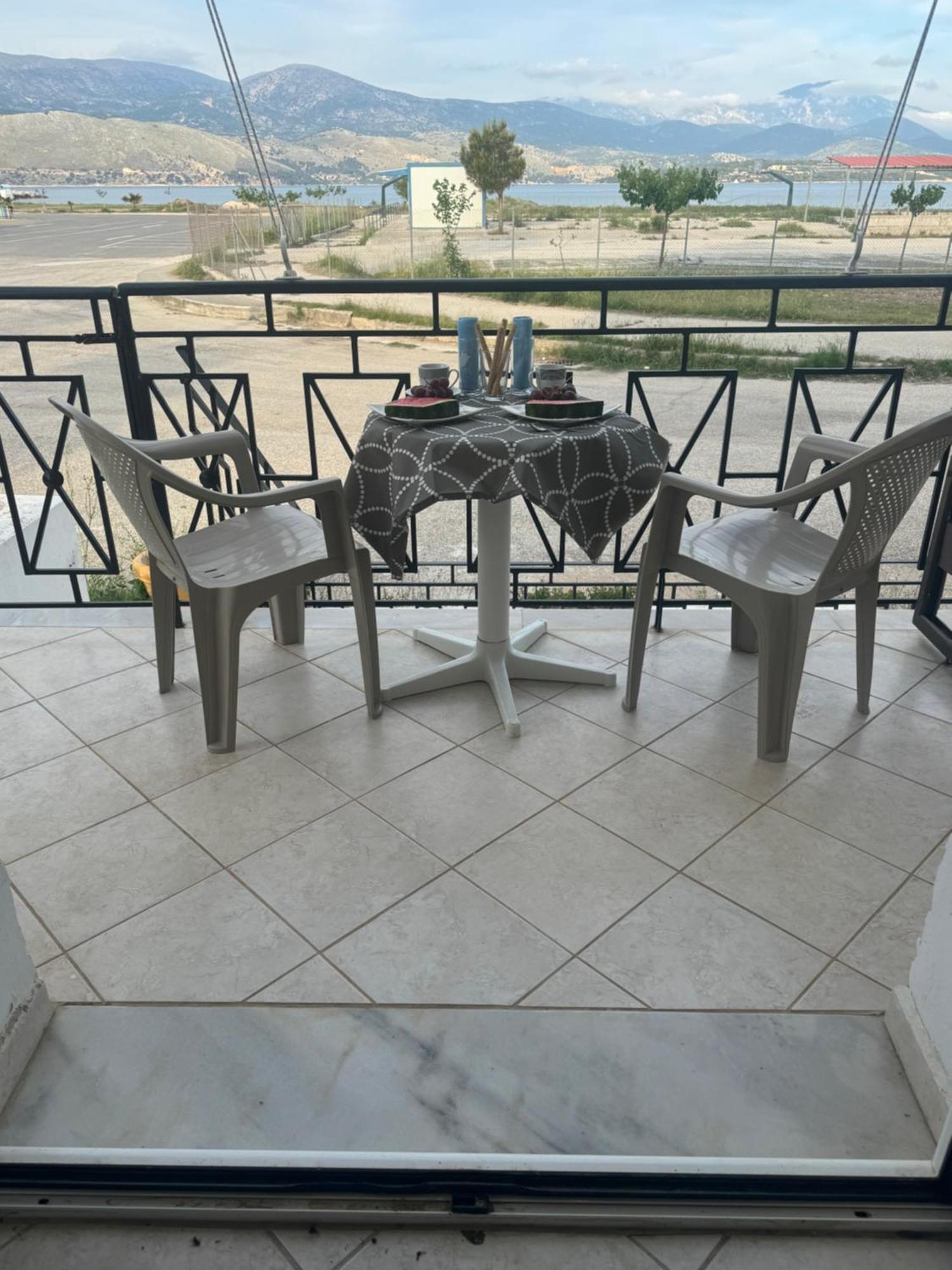 Xenia Ionis Luxury Apartments Lixouri Ngoại thất bức ảnh